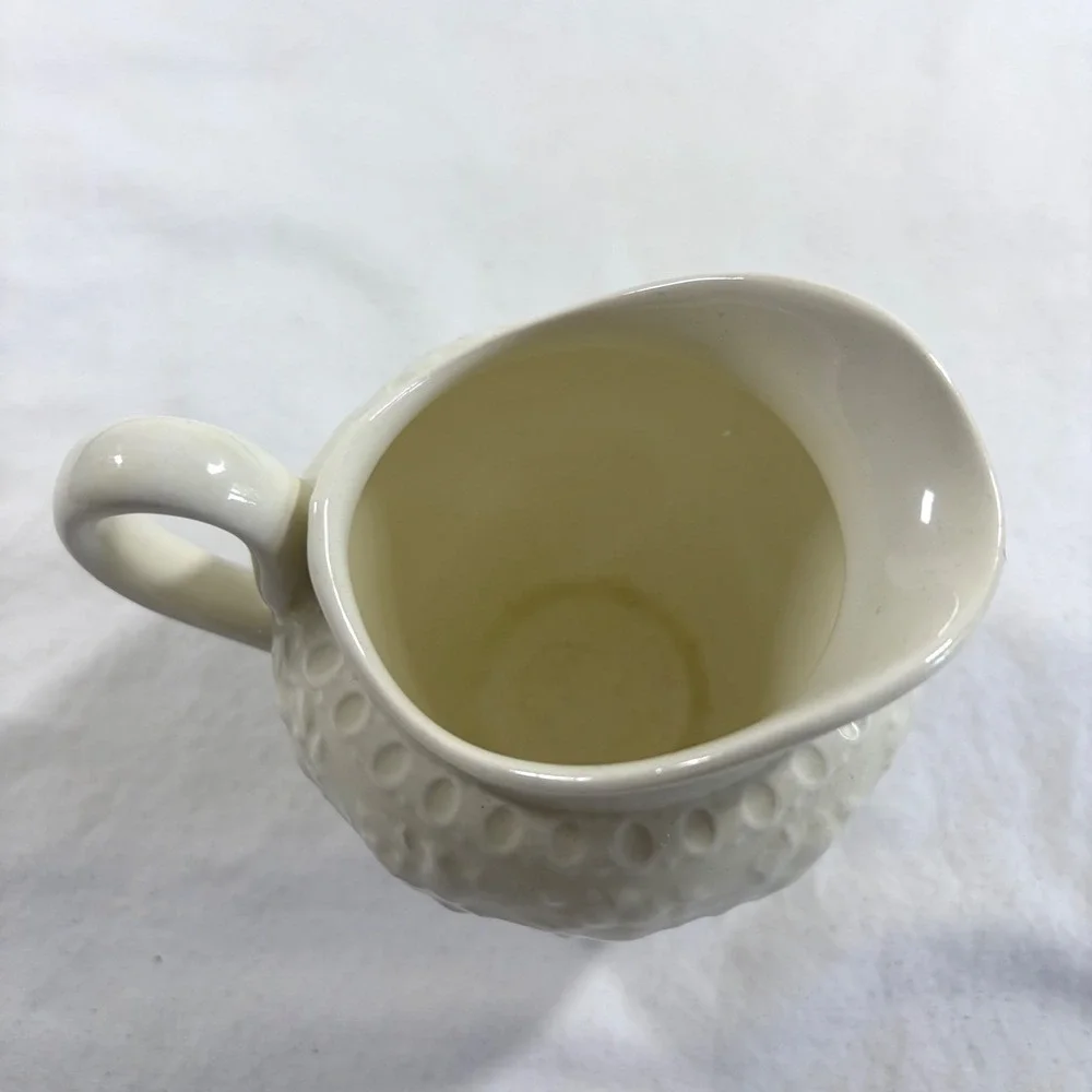 1960's Wedgwood Etruria Barlaston Wellesley Creamer, Sugar Bowl & Gravy Boat Set